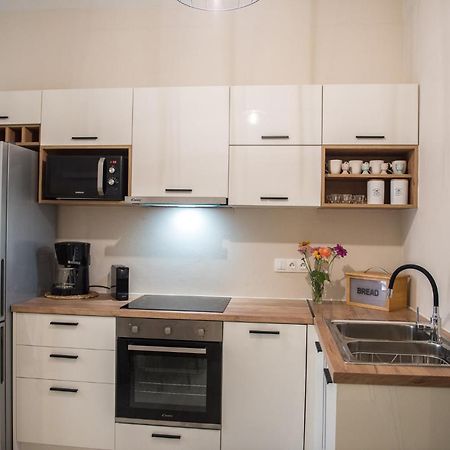 Boboli Holiday House Ахарави Екстериор снимка