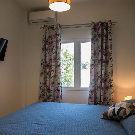 Boboli Holiday House Ахарави Екстериор снимка