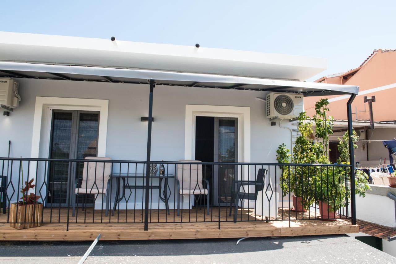 Boboli Holiday House Ахарави Екстериор снимка